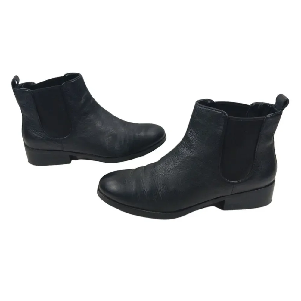 Cole Haan Landman II Chelsea Boots GUC $228 Size 9.5B  FS2112